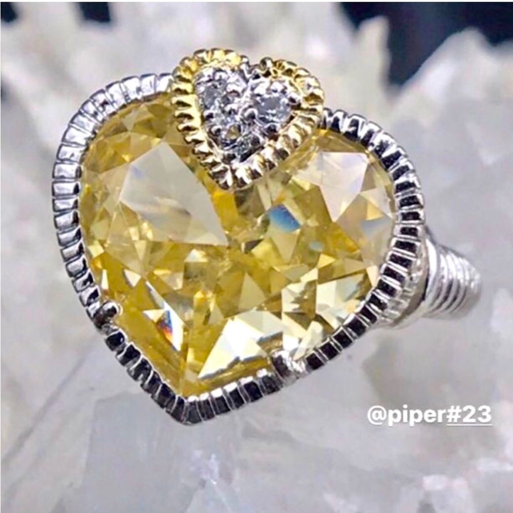 Judith Ripka JR TWO Canary Crystal & White Sapphire “Lola” Heart-shaped Ring - Picture 3 of 11